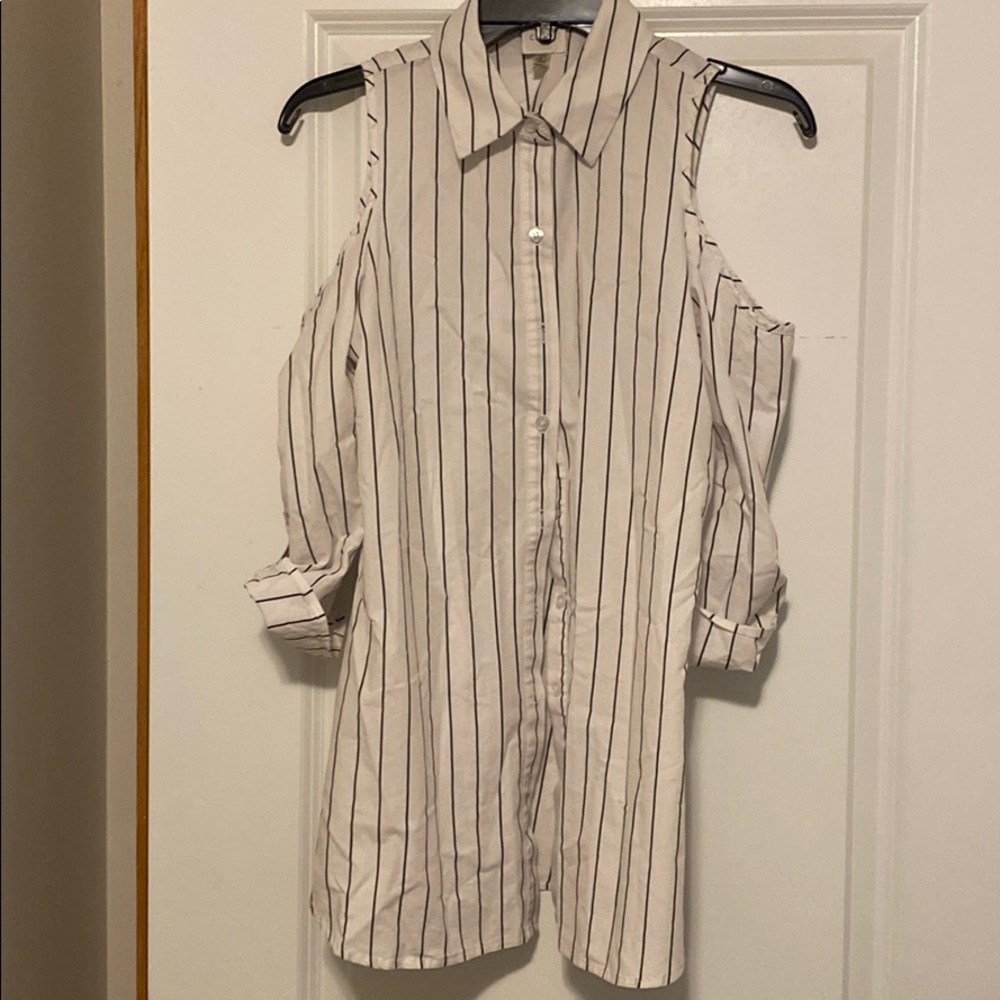 Cold shoulder shirt- White with black stripes